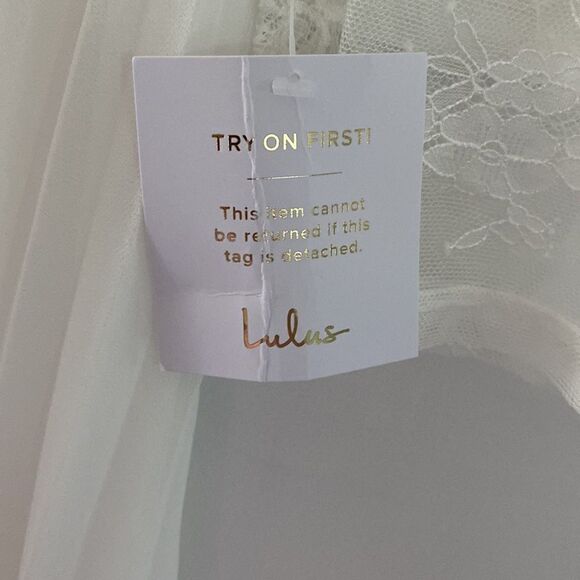 Lulus Wedding Dress/Gown - Picture 2 of 8